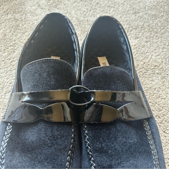 Steve Madden Black Loafers with Patent Strap - Picture 4 of 9